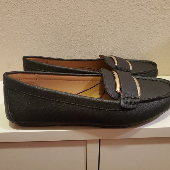 Calvin Klein New Black Modern Flat Shoes size 7 - Picture 2 of 3
